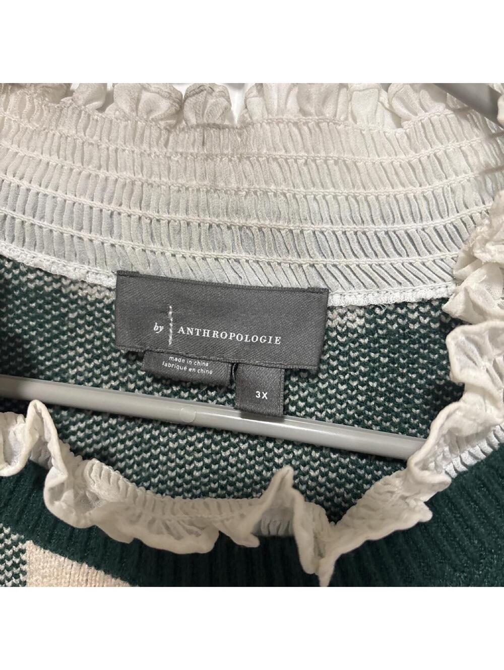 Anthropologie Women's Green and White Jumper